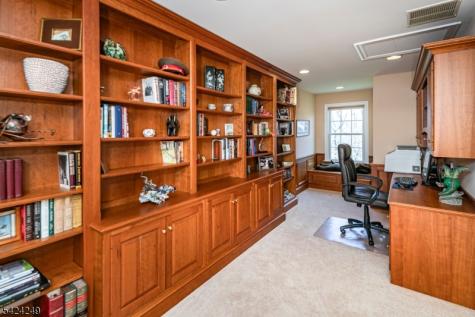 28 Bedford Drive Montgomery NJ 08558