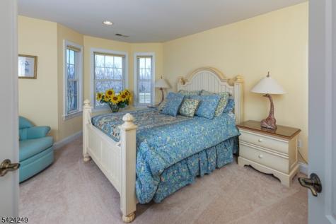 28 Bedford Drive Montgomery NJ 08558