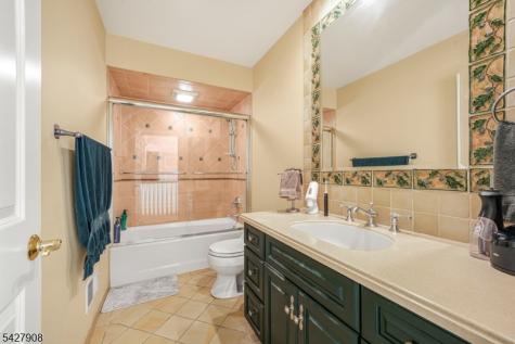 67 Mallard Drive Allamuchy NJ 07840