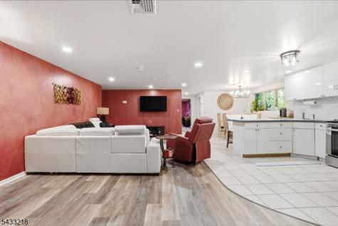 1 Timber Rock Court Cedar Grove NJ 07009
