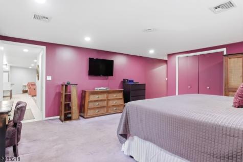 1 Timber Rock Court Cedar Grove NJ 07009