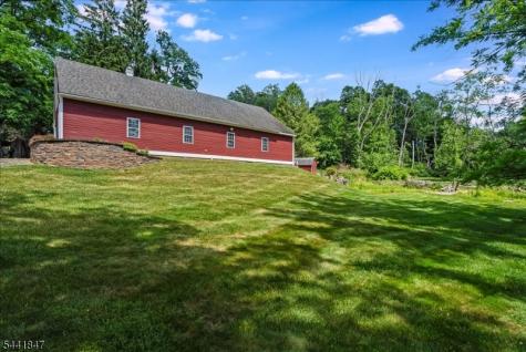 91 Academy Street Califon NJ 07830