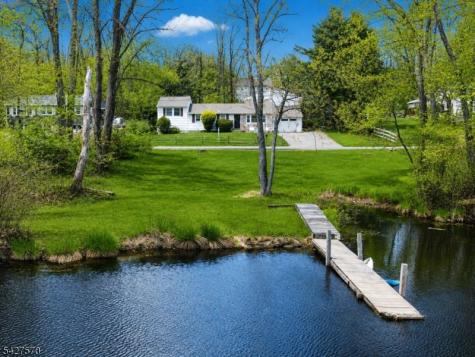 44 Venetian Drive Jefferson NJ 07849