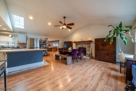 44 Venetian Drive Jefferson NJ 07849
