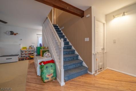 44 Venetian Drive Jefferson NJ 07849