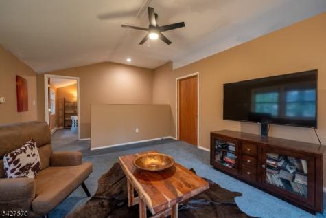 44 Venetian Drive Jefferson NJ 07849