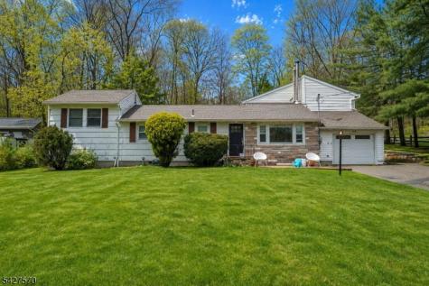44 Venetian Drive Jefferson NJ 07849