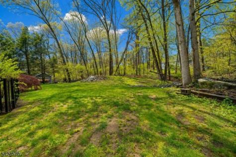 44 Venetian Drive Jefferson NJ 07849
