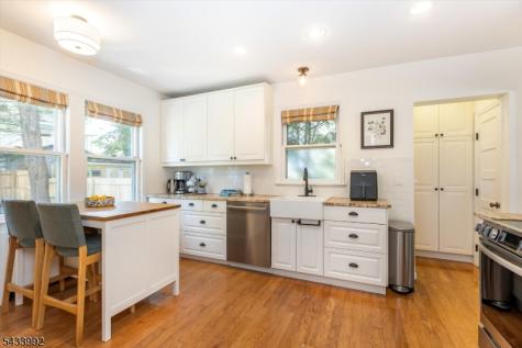 214 Alexander Avenue Montclair NJ 07043