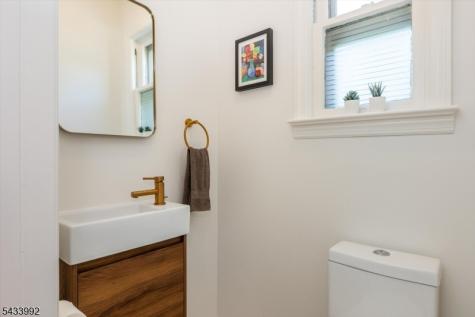 214 Alexander Avenue Montclair NJ 07043