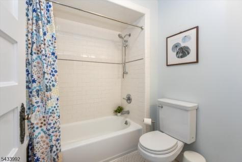 214 Alexander Avenue Montclair NJ 07043