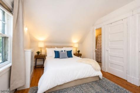 214 Alexander Avenue Montclair NJ 07043