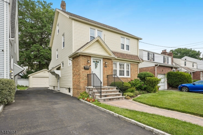 24 Synott Place Newark NJ 07106