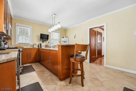 24 Synott Place Newark NJ 07106