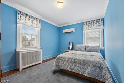 24 Synott Place Newark NJ 07106