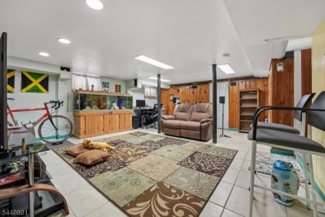 24 Synott Place Newark NJ 07106