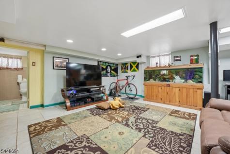 24 Synott Place Newark NJ 07106