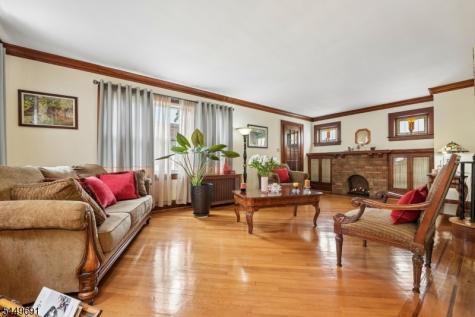 24 Synott Place Newark NJ 07106