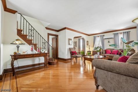 24 Synott Place Newark NJ 07106