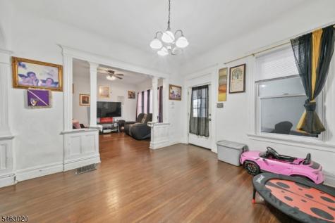 142 Greenwood Avenue East Orange NJ 07017