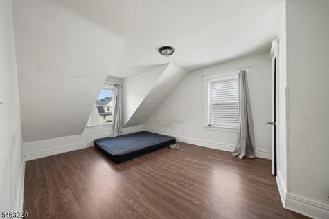 142 Greenwood Avenue East Orange NJ 07017