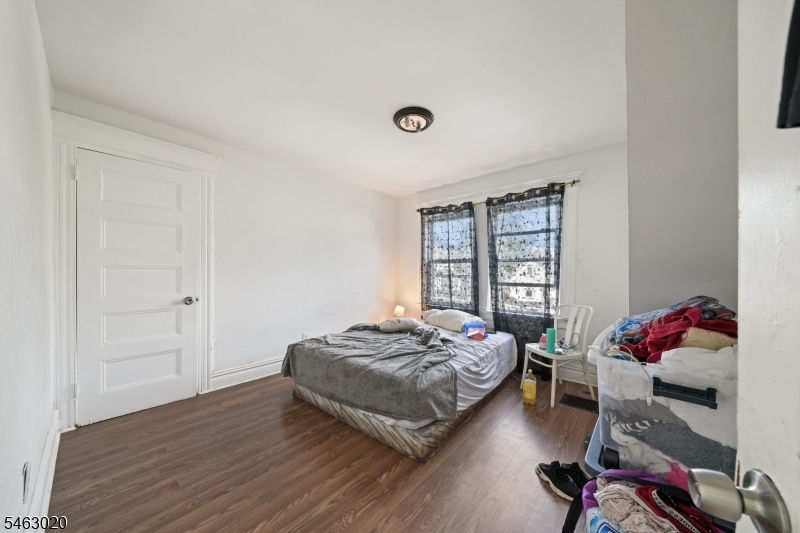 142 Greenwood Avenue East Orange NJ 07017