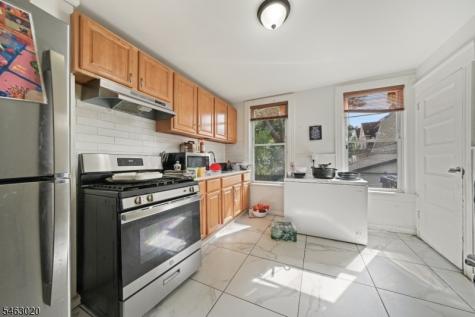 142 Greenwood Avenue East Orange NJ 07017