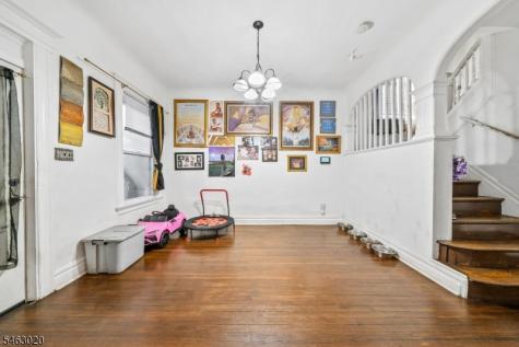 142 Greenwood Avenue East Orange NJ 07017