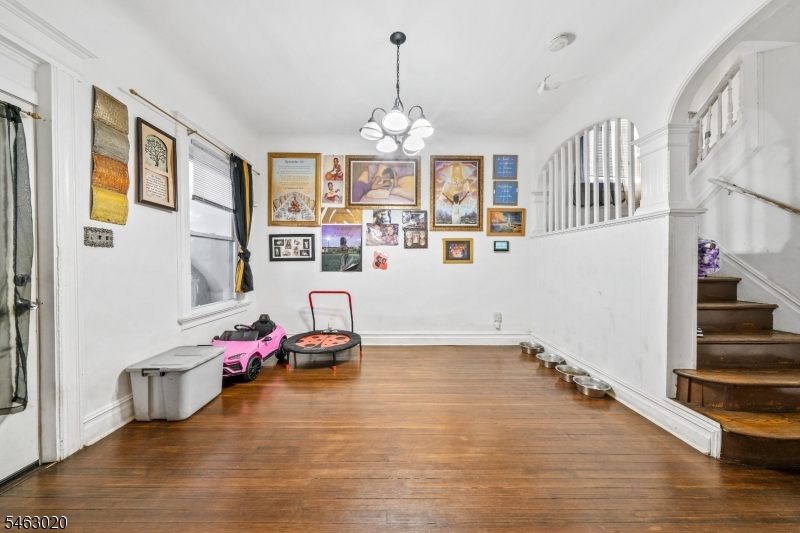 142 Greenwood Avenue East Orange NJ 07017