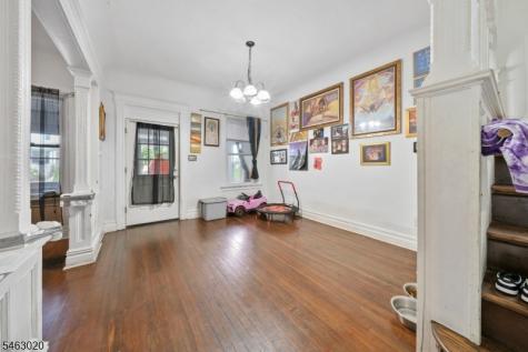 142 Greenwood Avenue East Orange NJ 07017