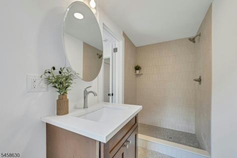 1466 Lamberts Mill Road Scotch Plains NJ 07076