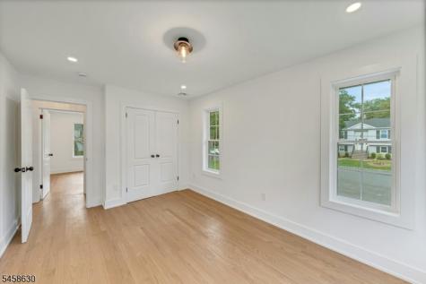 1466 Lamberts Mill Road Scotch Plains NJ 07076