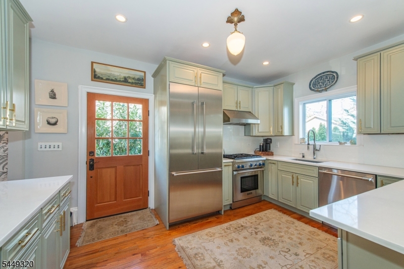 85 Evergreen Avenue Bloomfield NJ 07003
