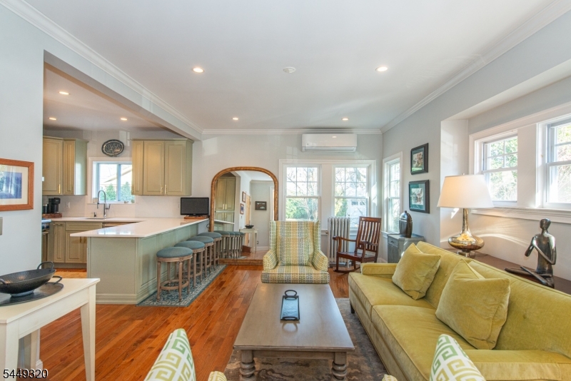 85 Evergreen Avenue Bloomfield NJ 07003