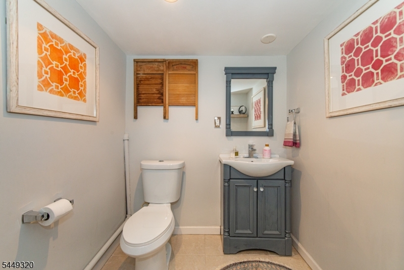 85 Evergreen Avenue Bloomfield NJ 07003