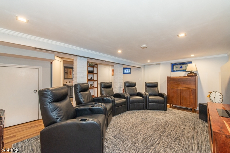 85 Evergreen Avenue Bloomfield NJ 07003