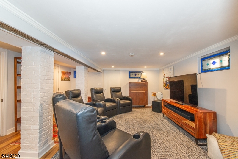 85 Evergreen Avenue Bloomfield NJ 07003