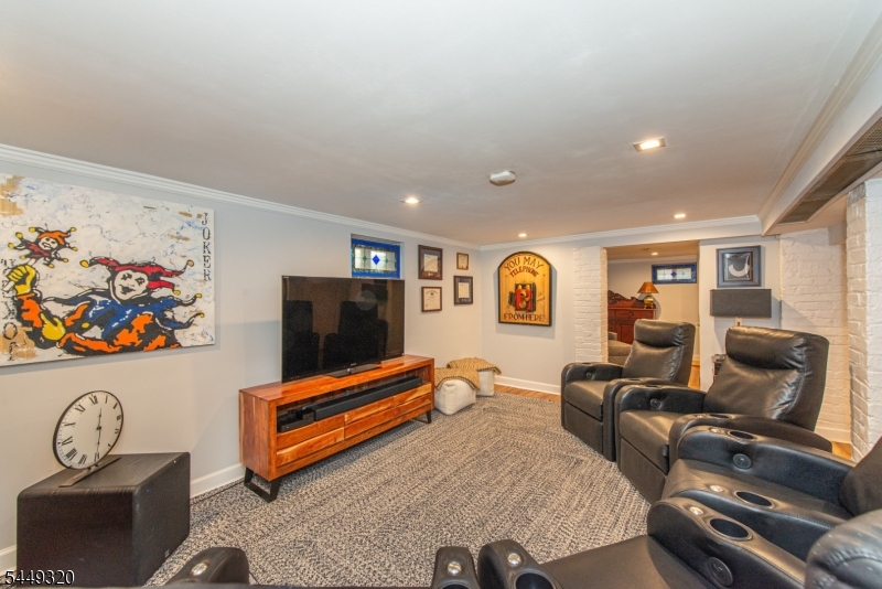 85 Evergreen Avenue Bloomfield NJ 07003