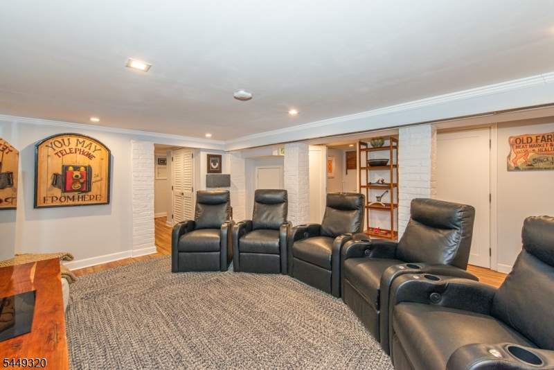 85 Evergreen Avenue Bloomfield NJ 07003