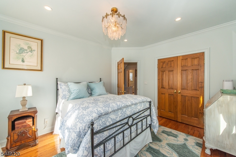 85 Evergreen Avenue Bloomfield NJ 07003