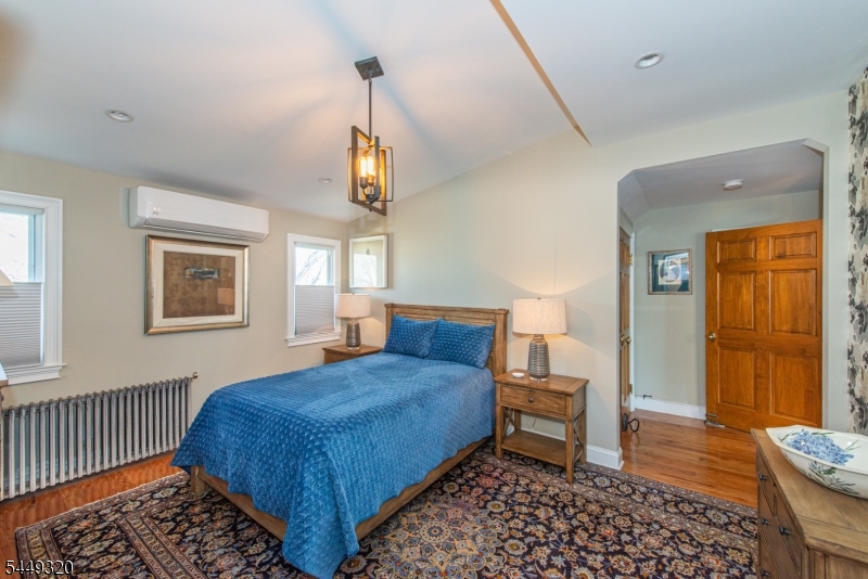 85 Evergreen Avenue Bloomfield NJ 07003