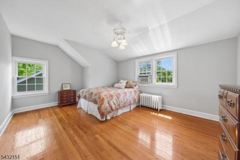 150 West End Place Cranford NJ 07016