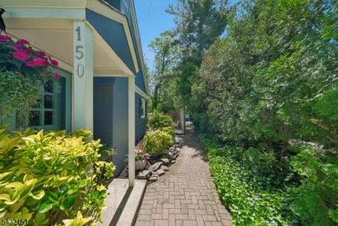 150 West End Place Cranford NJ 07016