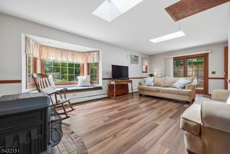 150 West End Place Cranford NJ 07016