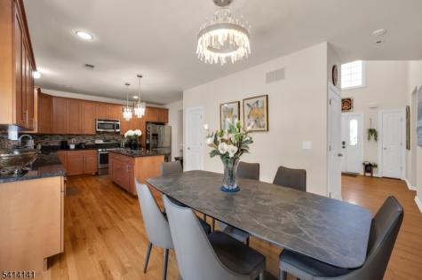 6 Jacob Way Lopatcong NJ 08865