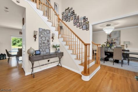 6 Jacob Way Lopatcong NJ 08865