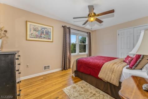 8 Shurts Road Readington NJ 08822