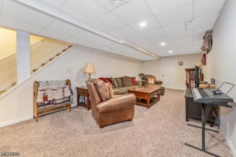 8 Shurts Road Readington NJ 08822