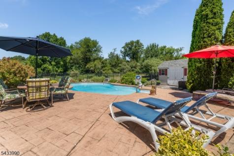 8 Shurts Road Readington NJ 08822