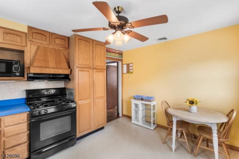 54 Reidy Place West Milford NJ 07421